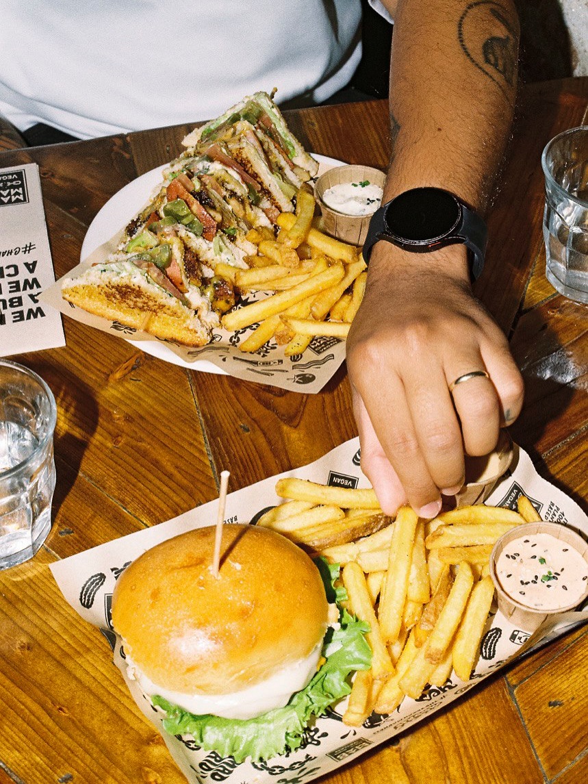 Mad mad vegan burgers
